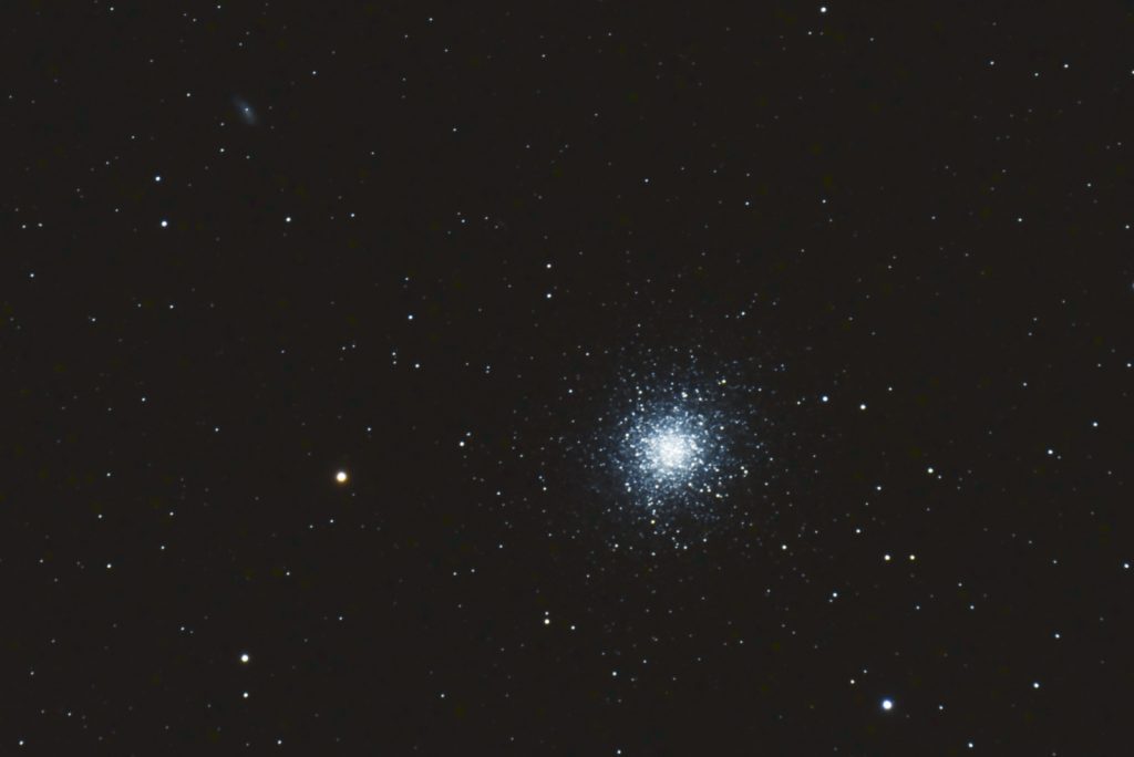 M13, 26x30s, ISO 3200, Nikon D750, Astro-Physics 127mm f/8, JPEG, not flats, dark or bias, crop